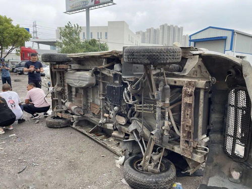 重拳出擊 多部門聯(lián)合突擊嚴打報廢機動車回收拆解 黑窩點